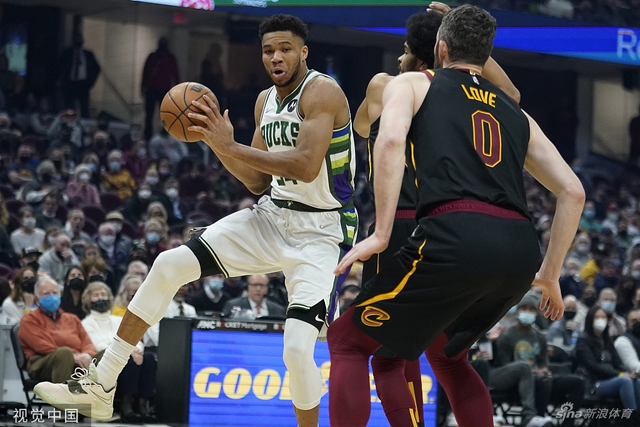 让球员们在 让球员们在